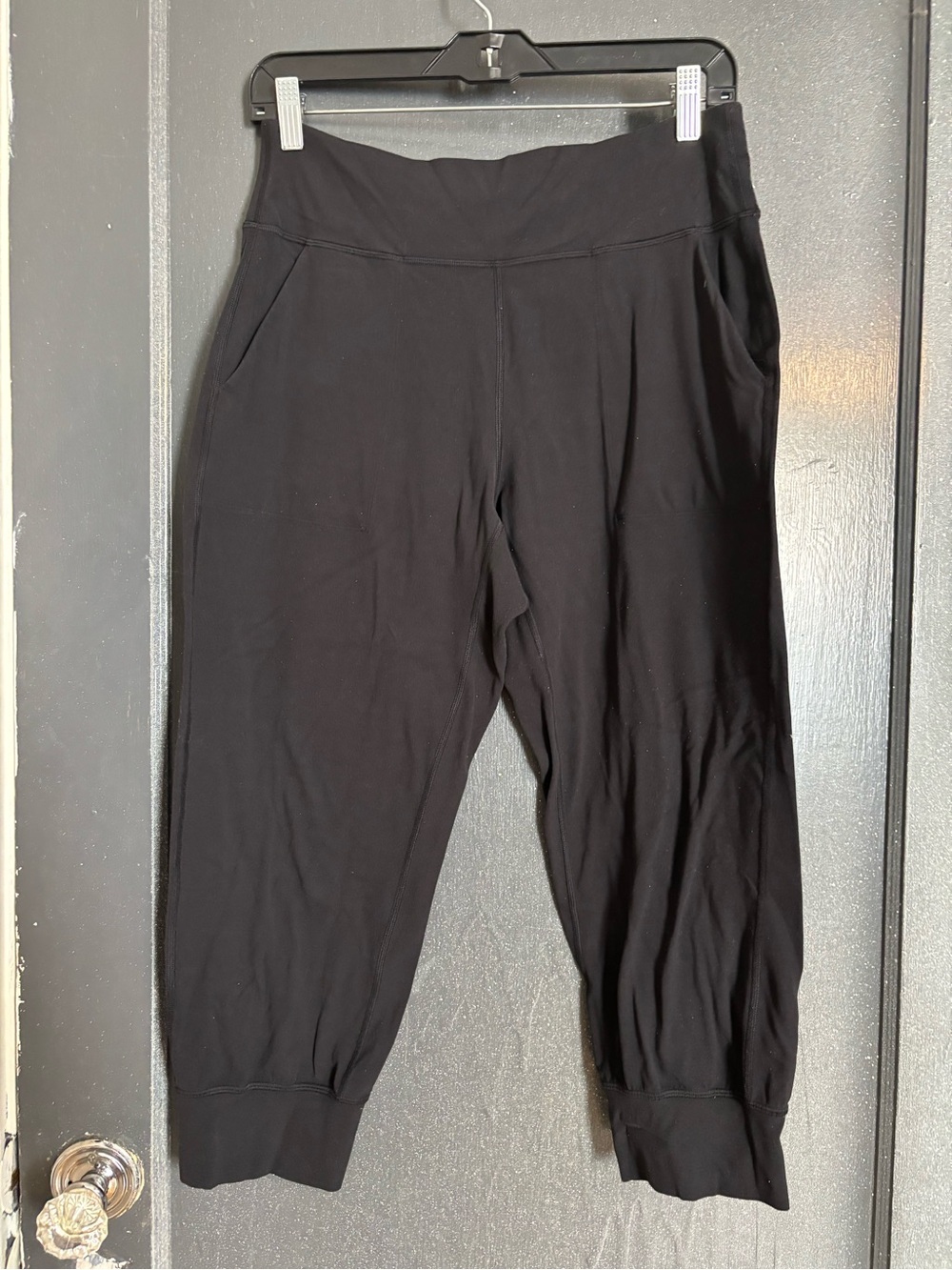lululemon athletica Black Women's Crop Jogger Leggings
